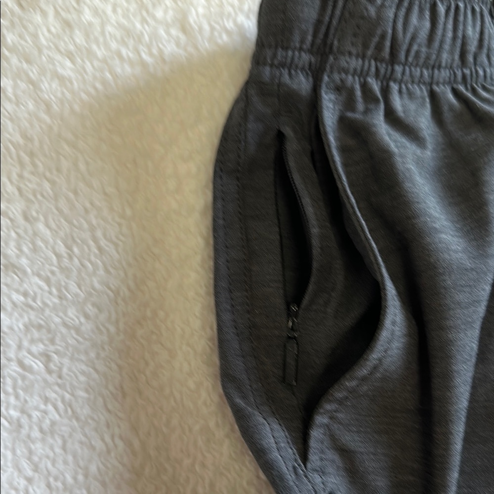 Maven Co-Op Men's Black Athletic Shorts Size Medium - Picture 4 of 12